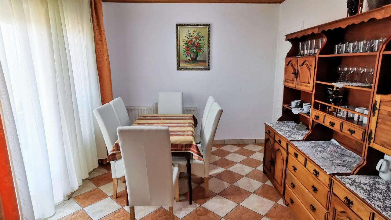 Magyar Apartmanhazak I-Iii. Zalakaros Εξωτερικό φωτογραφία