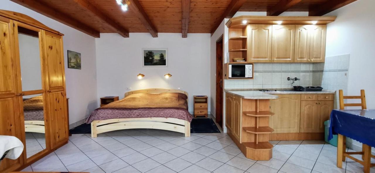 Magyar Apartmanhazak I-Iii. Zalakaros Δωμάτιο φωτογραφία