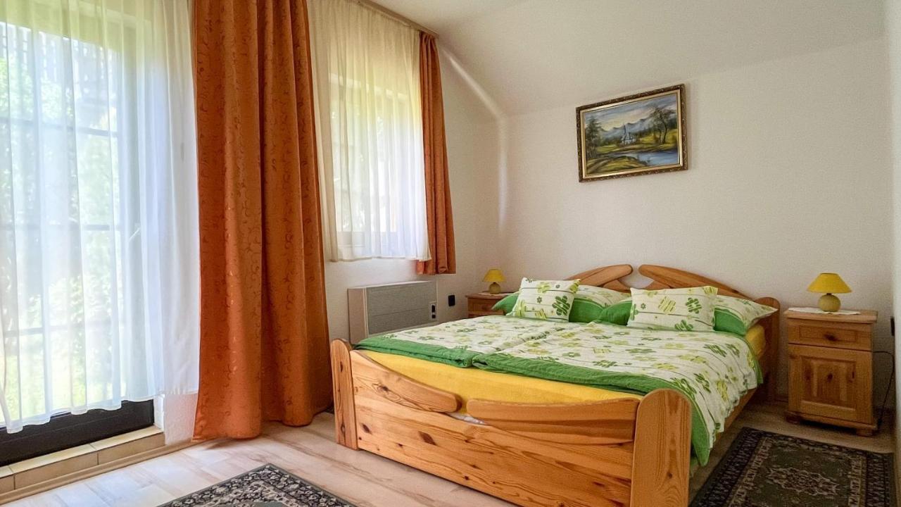 Magyar Apartmanhazak I-Iii. Zalakaros Εξωτερικό φωτογραφία